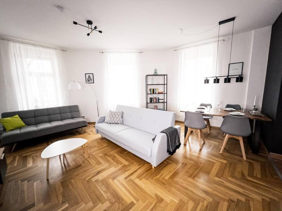 Apartment ✪ Firstclass-apartment In Leipzig-gohlis ✪ Leipzig