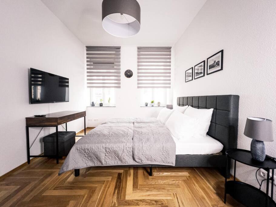 Apartment ✪ Firstclass-apartment In Leipzig-gohlis ✪