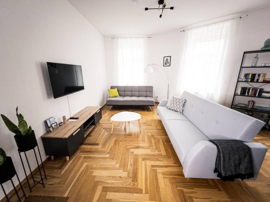 Apartment ✪ Firstclass-apartment In Leipzig-gohlis ✪ Leipzig