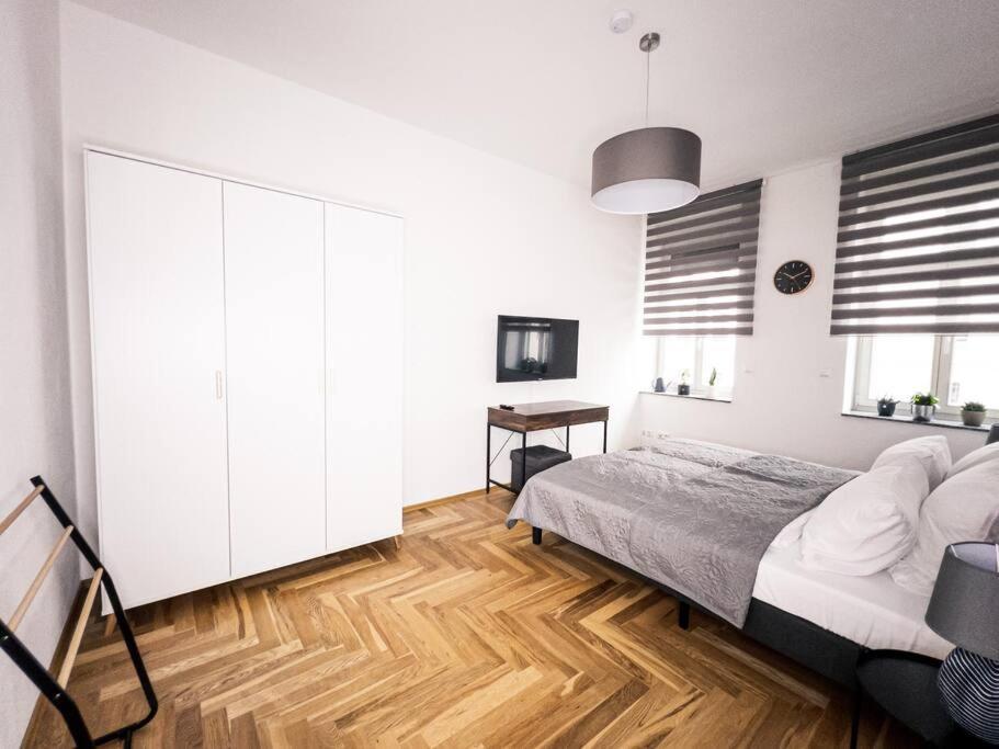 ✪ Firstclass-apartment In Leipzig-gohlis ✪ *