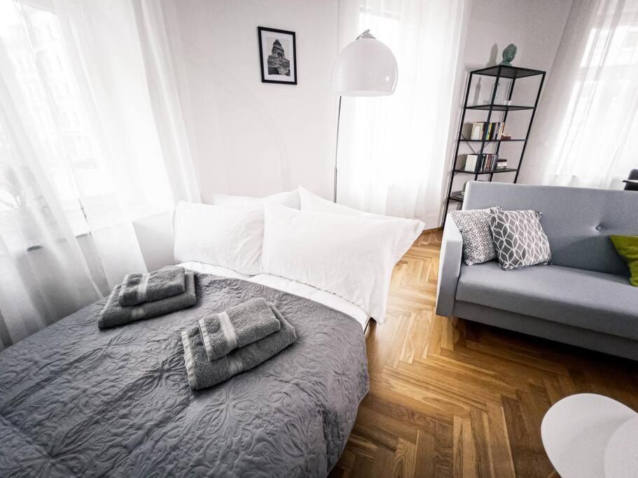 Apartment ✪ Firstclass-apartment In Leipzig-gohlis ✪ *