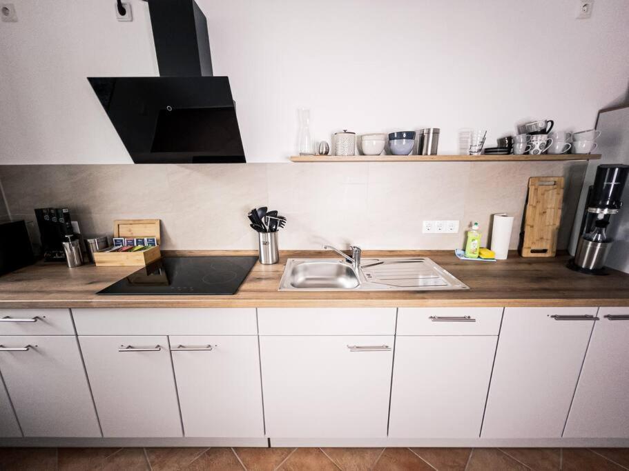 ✪ Firstclass-apartment In Leipzig-gohlis ✪ *