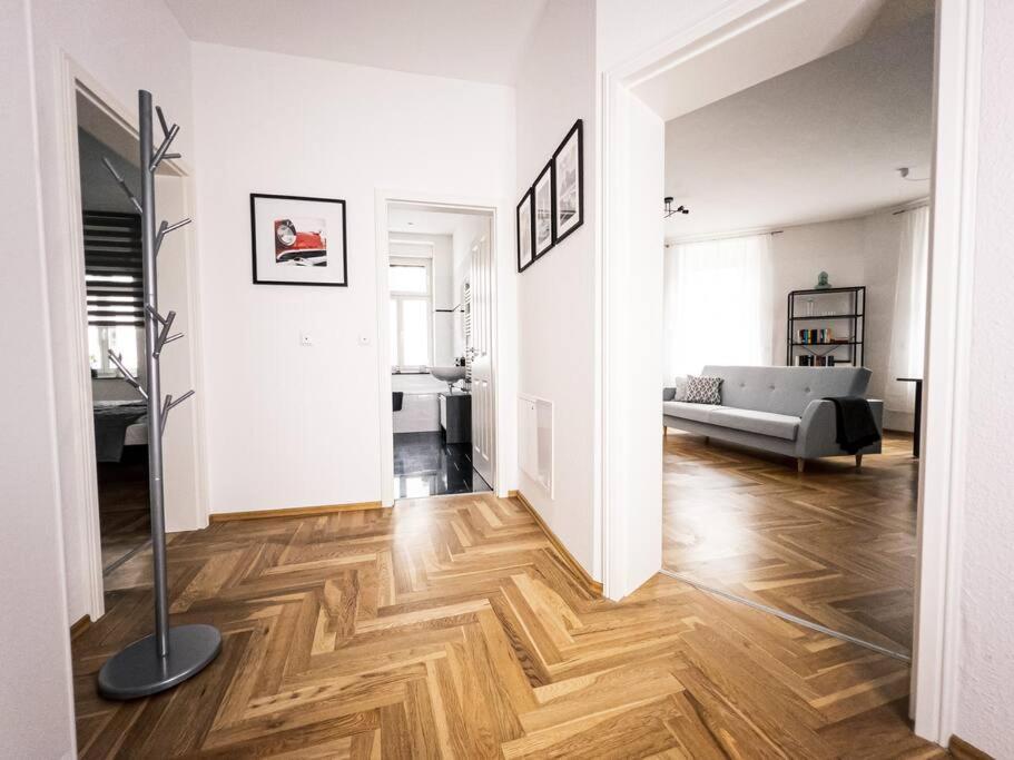 Apartment ✪ Firstclass-apartment In Leipzig-gohlis ✪ Leipzig